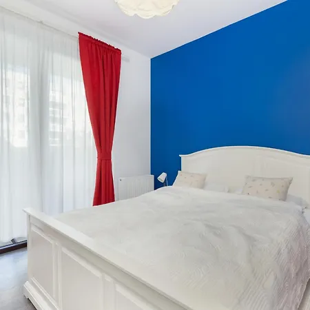 Apartment Nowoczesny W Spokojnej Okolicy Z Parkingiem By Rent Like